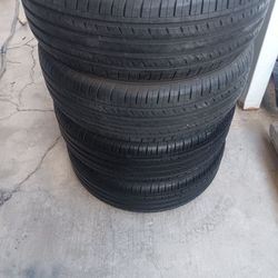 4) used 225/65R17 Offer's Accept ($266.11