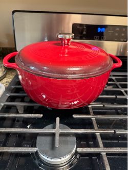 Lodge Cast Iron Dutch Oven
