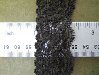 1-1/4"w Stretch Lace Trim - black