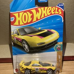 Hot Wheels / 95 Mazda RX-7 Drift / Yellow