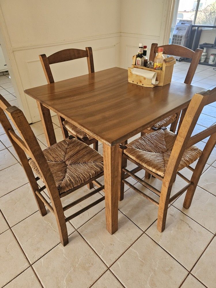 Dinning Table Set
