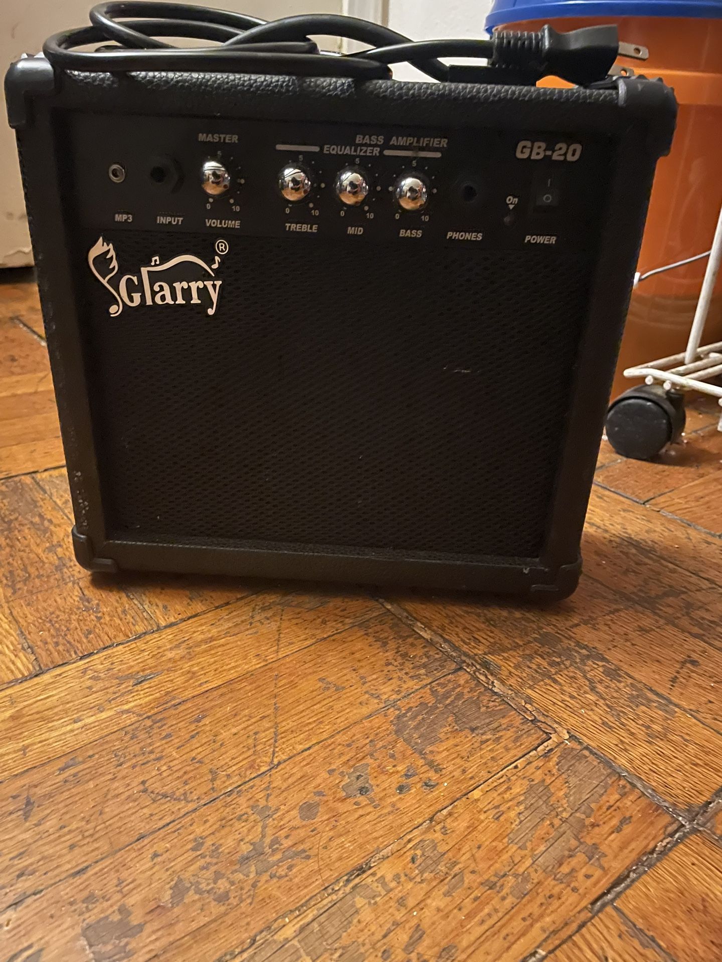 20 Watt Bass Amp