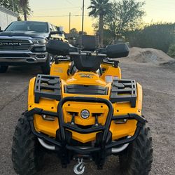 Quad can am outlander