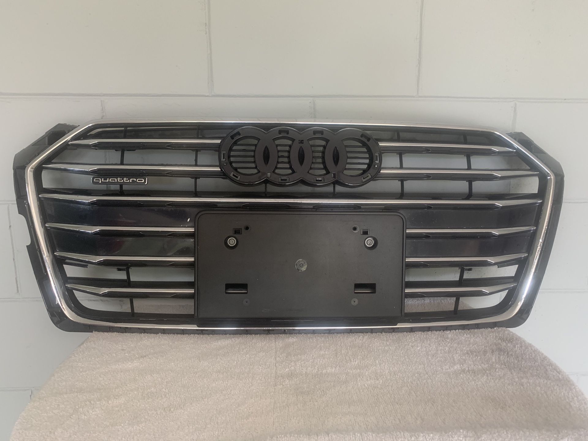 2018 2019 Audi A5 S5 Front Grill 8W6853651 OEM