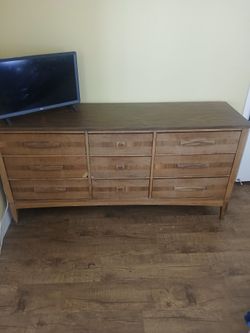 Wood dresser