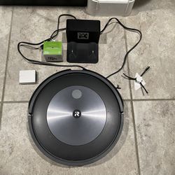 iRobot J7 Roomba