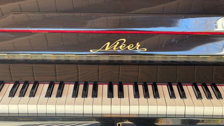 Nieer Upright Piano Black Gloss Finish