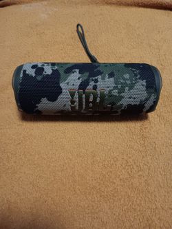 JBL Flip 6 (Read description!)