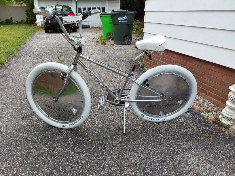 Schwinn 24" Chrome BMX 6 Speed / Smoothie white tires, Layback seat pole
