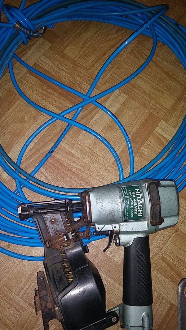 Hitachi nail gun/50ft air hose/21 rolls of nails for Sale in Houston