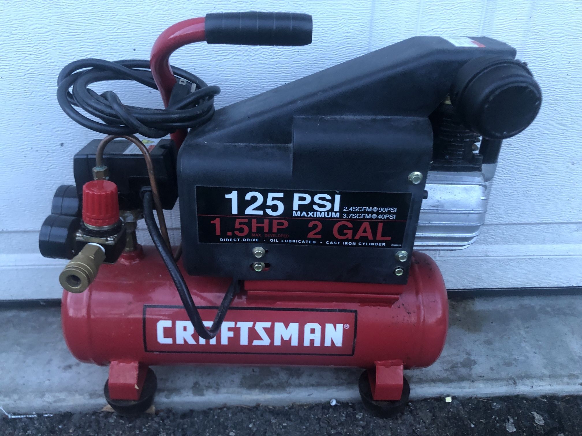 Air Compressor Craftsman 125 Psi 1.5 Hp 2 Gal Great Condition Works Perfect 50$
