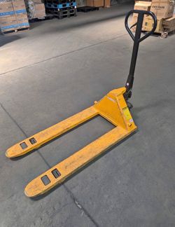Pallet Jack (works perfect)