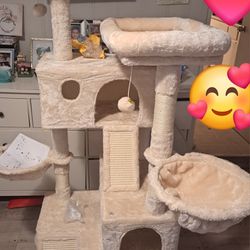 3 Story House For Cats Brand New