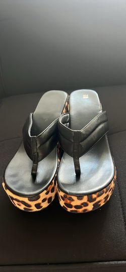 Women’s Shoes – Size 6 – $10 Cash  Only
