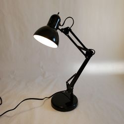 DESK LAMP