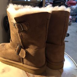 Ugg’s Women 9