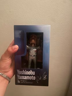 Yoshinobu Yamamoto bobble head ( Game 7)