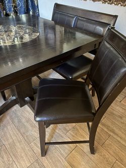 Kitchen set for six