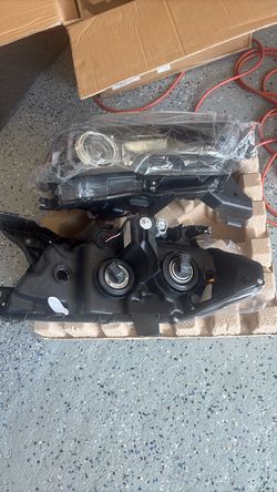 2016 to 2023 Tacoma headlights