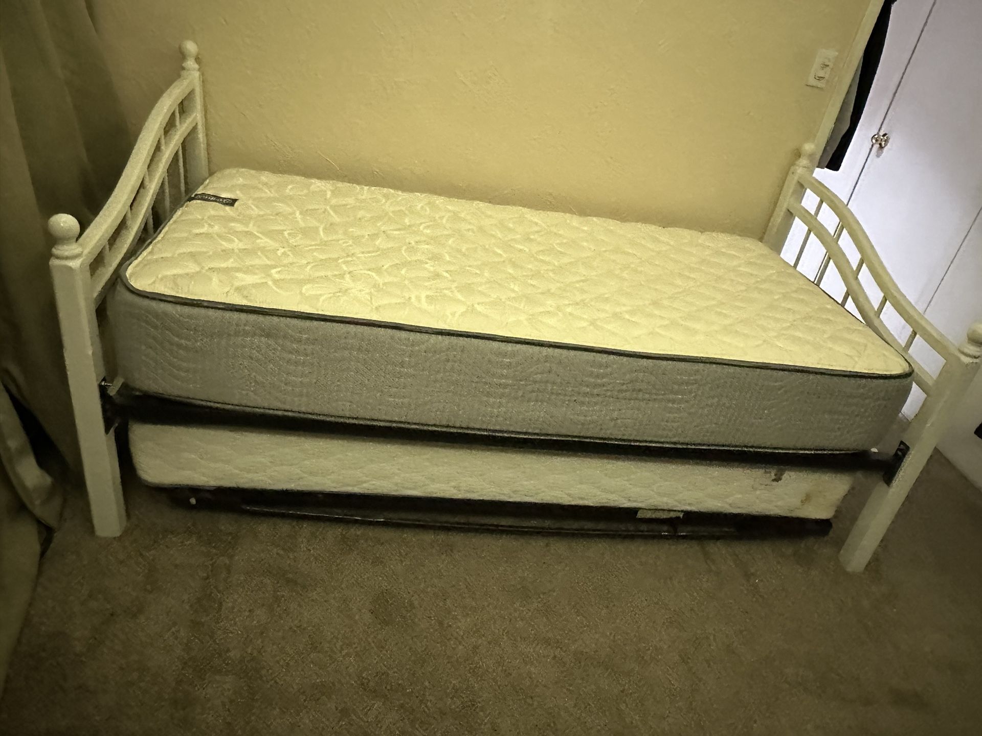 Twin Trundle Bed 