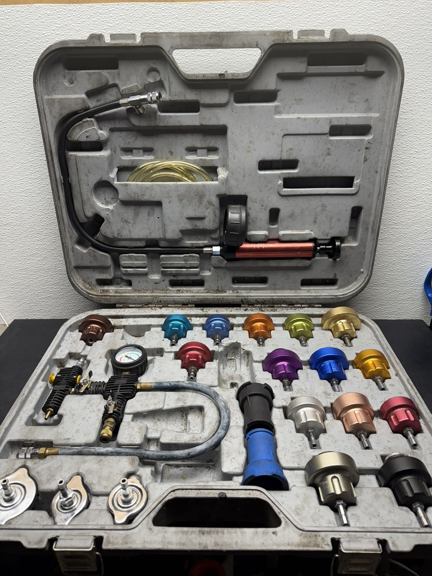 ATD Tools 27 Pieces Master Cooling System Pressure Test Kit & Vacuum Refill Kit