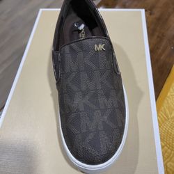 almost new MK girl shoes