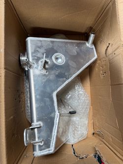 Aluminum Coolant Recovery Overflow Tank Can For 2006~2010 Dodge Charger