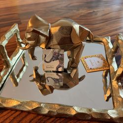 Nice elephant with glass tray set