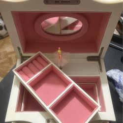 Sankyo Jewelry Music Box