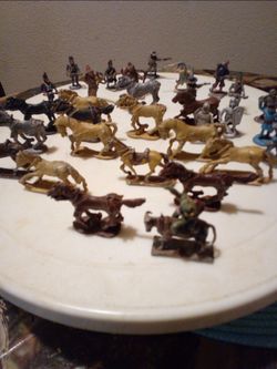 Metal figurines and plastice