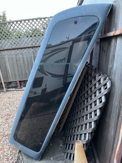 Truck Cap/Camper Shell/Topper