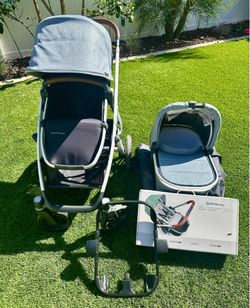 Uppa Baby Vista V2 + Bassinet Attachment
