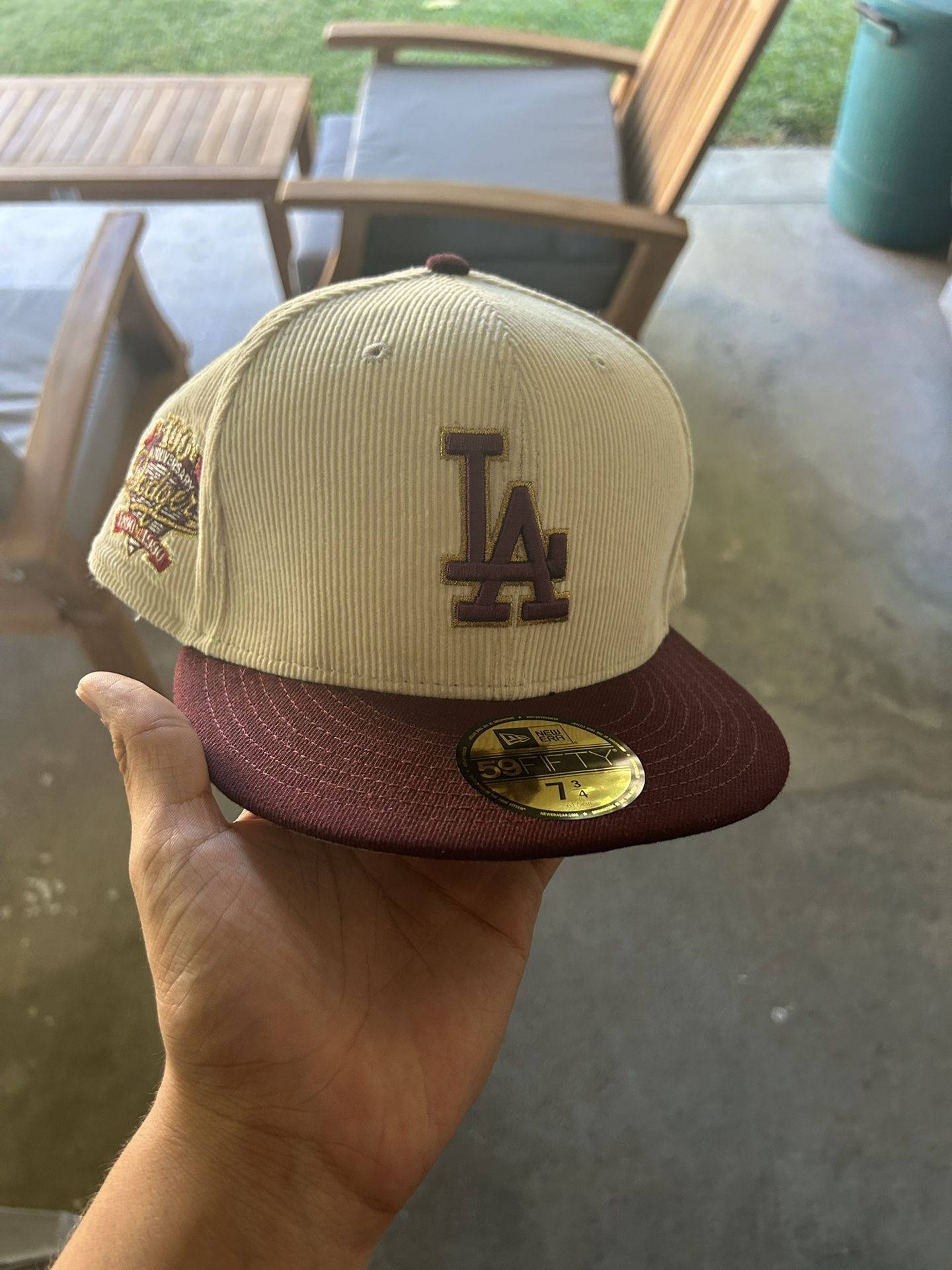 Los Angeles Dodgers Majestic Maroon Corduroy SIZE 7 3/4