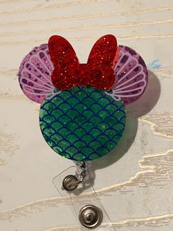 BADGE REEL MINNIE MERMAID DISNEY