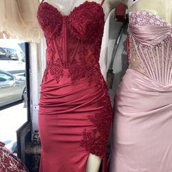 Red Lace Prom dress