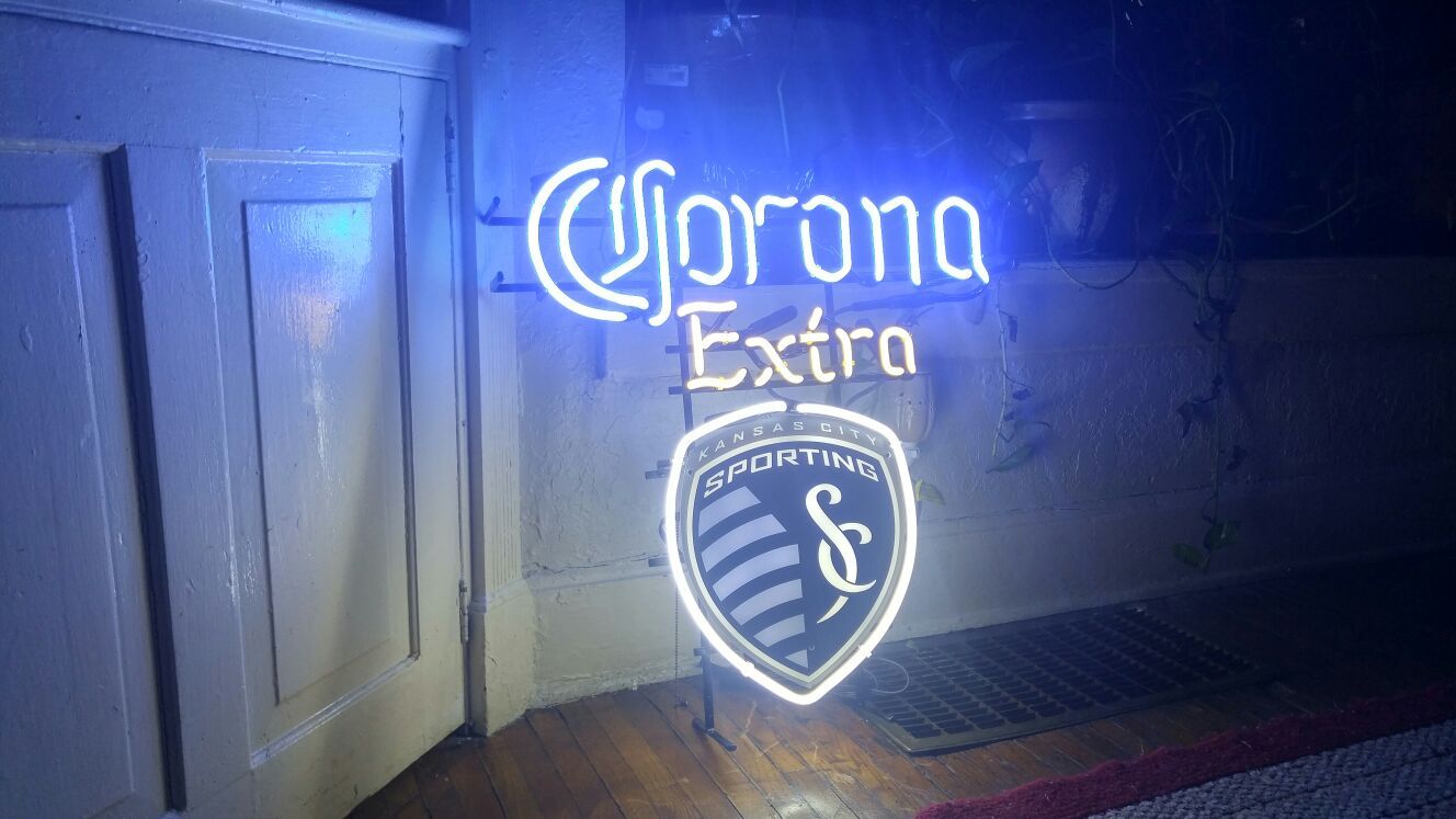 Sporting kc corona neon light 👍