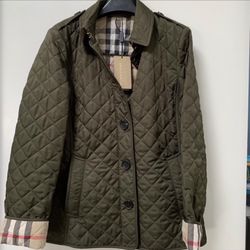 Burberry Women Quilted Jacket 