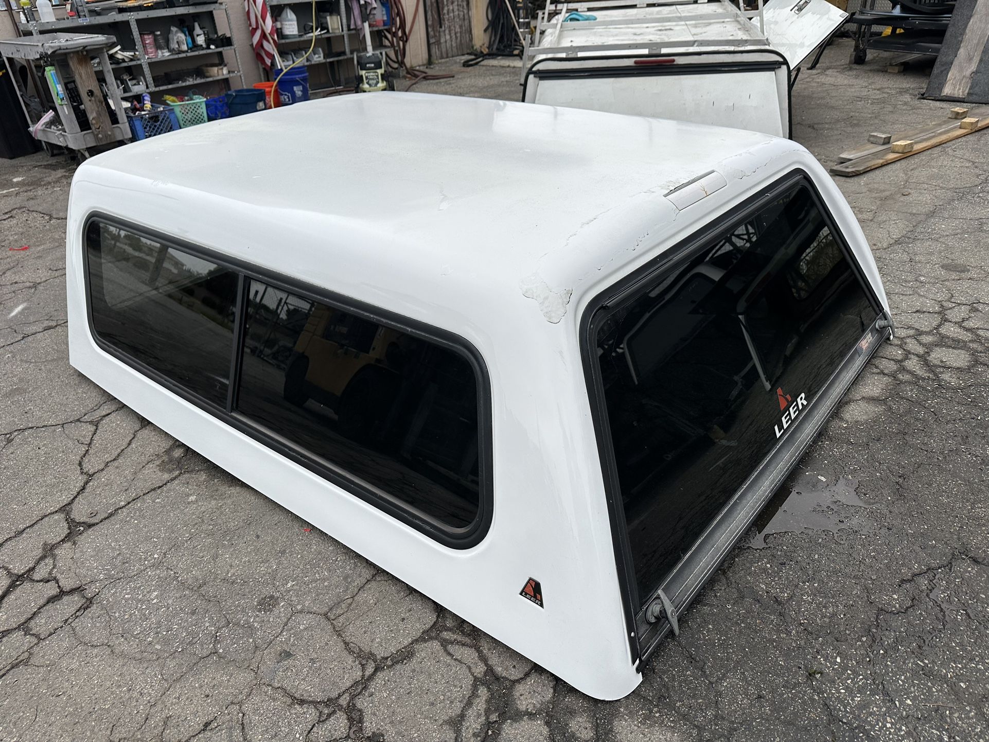 Ford F-250 Camper Shell