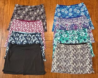 Women’s Skort Size Medium **LIKE NEW**