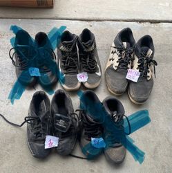 FREE ~~ BASEBALL CLEATS ~~ JUST NEED TO BE CLEANED