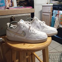 Nike Translucent Color 