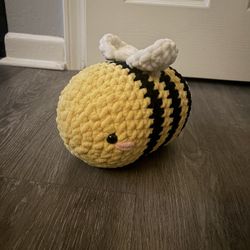 Handmade Bee crochet plush medium size