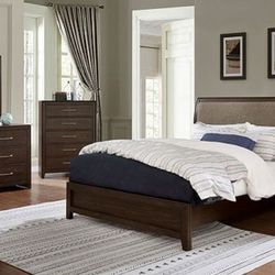 Brand New Walnut 4pc Queen Size Bedroom Set (Available In Eastern King)