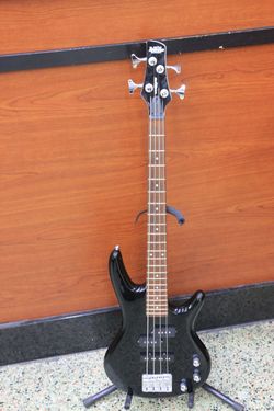 Ibanez Gio GSRM 20 Mikro Bass Guitar Black w/ Case 