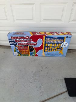 Has to Giant Guess Who game like new