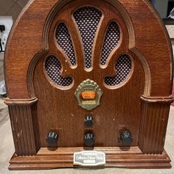 Vintage 1986 Thomas Collection’s Edition Wooden AM/FM/AFC Working Radio