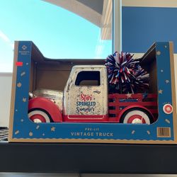Member’s Mark Light-Up Vintage Truck