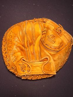 Nokona Juniors Catchers Mitt