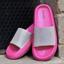 Women Cloud Slippers 