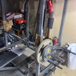 Bench Press / Power Rack